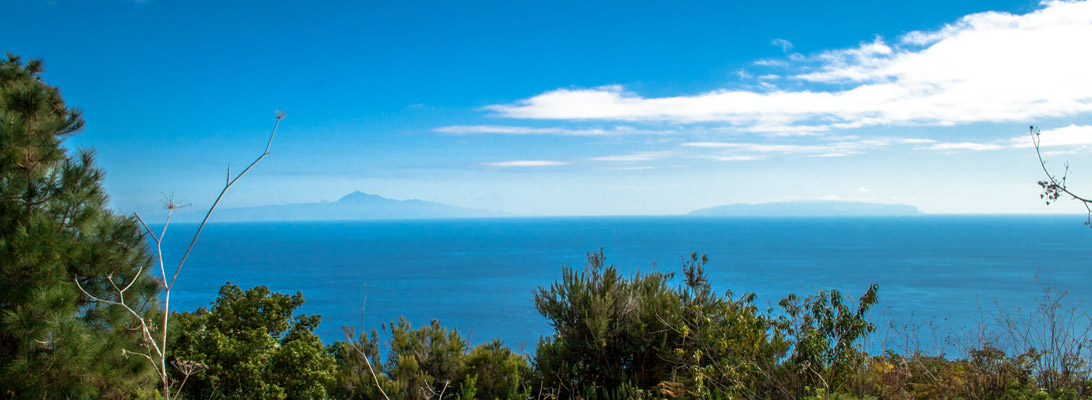 View from Caldera de Taburiente to Tenerife and Gomera