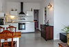 Casa Herbert, kitchen and dining table